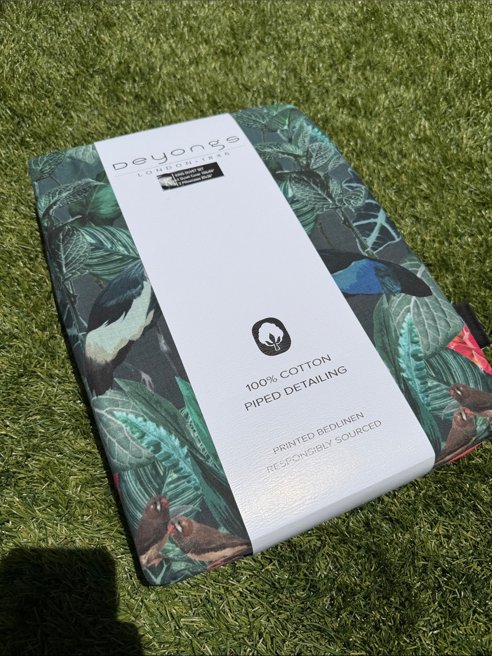 Deyongs Printed 100% Cotton Duvet Cover set Size King  - Tropical Green Floral